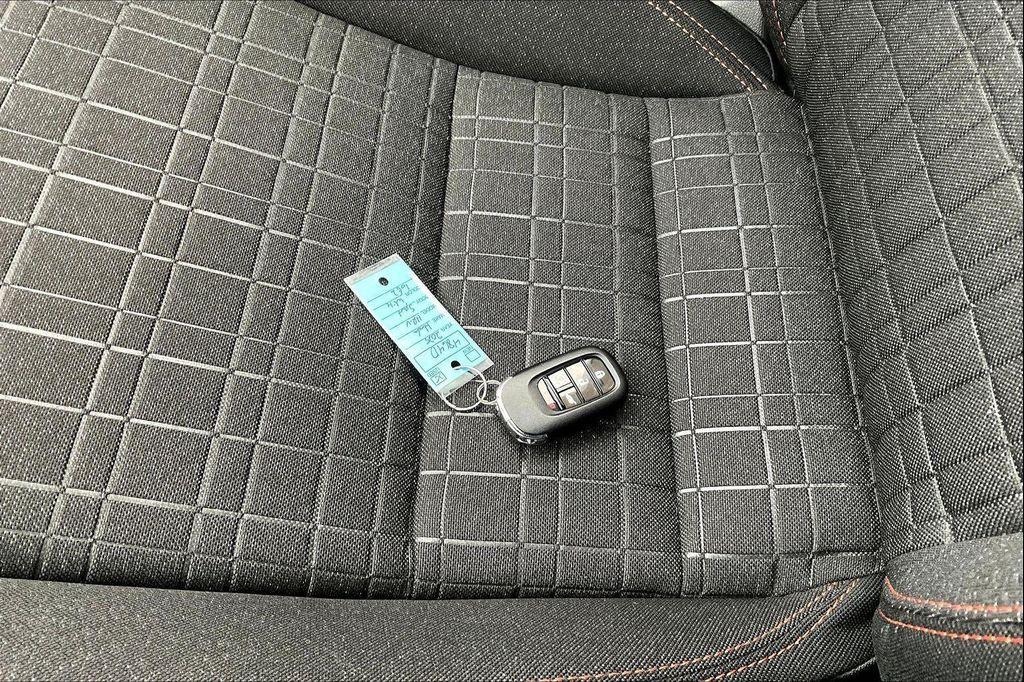 used 2025 Honda HR-V car, priced at $28,500