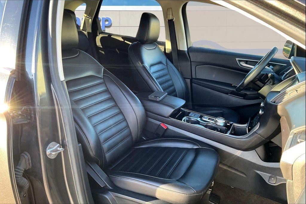 used 2020 Ford Edge car, priced at $17,500