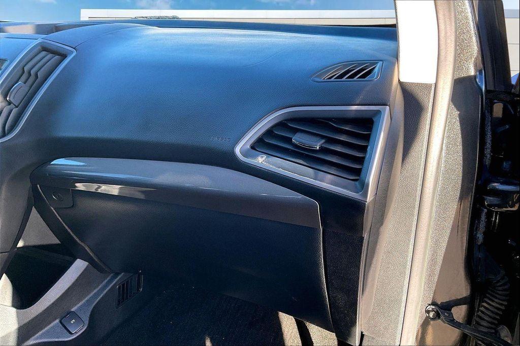 used 2020 Ford Edge car, priced at $17,500