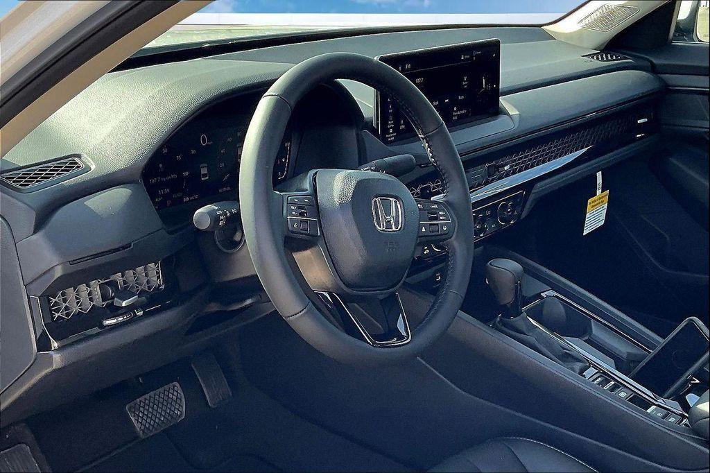 new 2025 Honda Accord Hybrid car, priced at $35,001