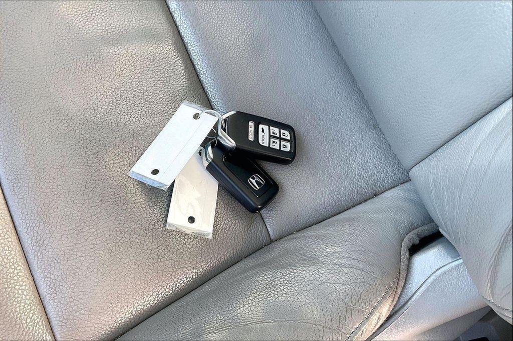 used 2014 Honda Odyssey car, priced at $16,500