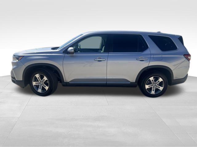 used 2023 Honda Pilot car, priced at $40,000