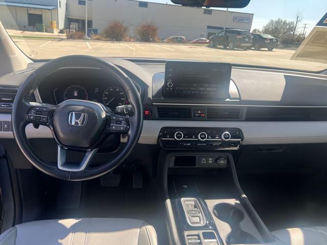 used 2023 Honda Pilot car, priced at $40,000