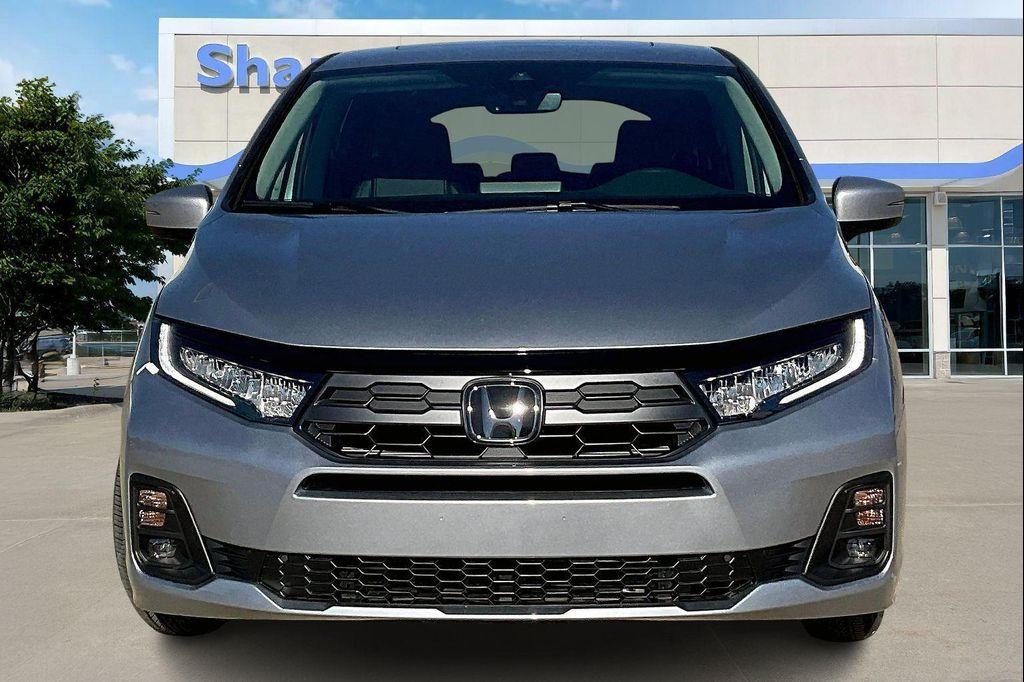 new 2026 Honda Odyssey car, priced at $42,048
