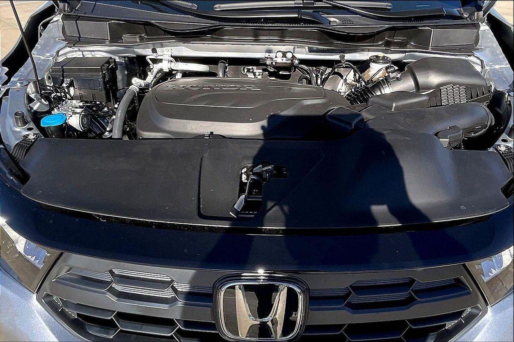 new 2026 Honda Odyssey car, priced at $42,048