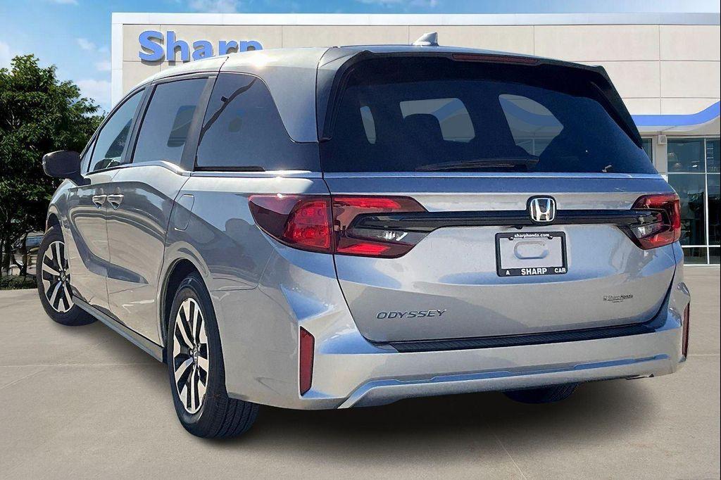 new 2026 Honda Odyssey car, priced at $42,048