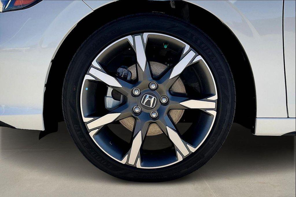 new 2026 Honda Civic Hybrid car, priced at $34,345