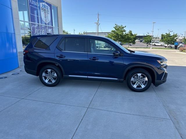 new 2025 Honda Pilot car, priced at $46,695