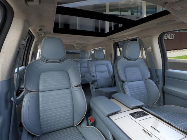 new 2024 Lincoln Navigator car, priced at $116,090