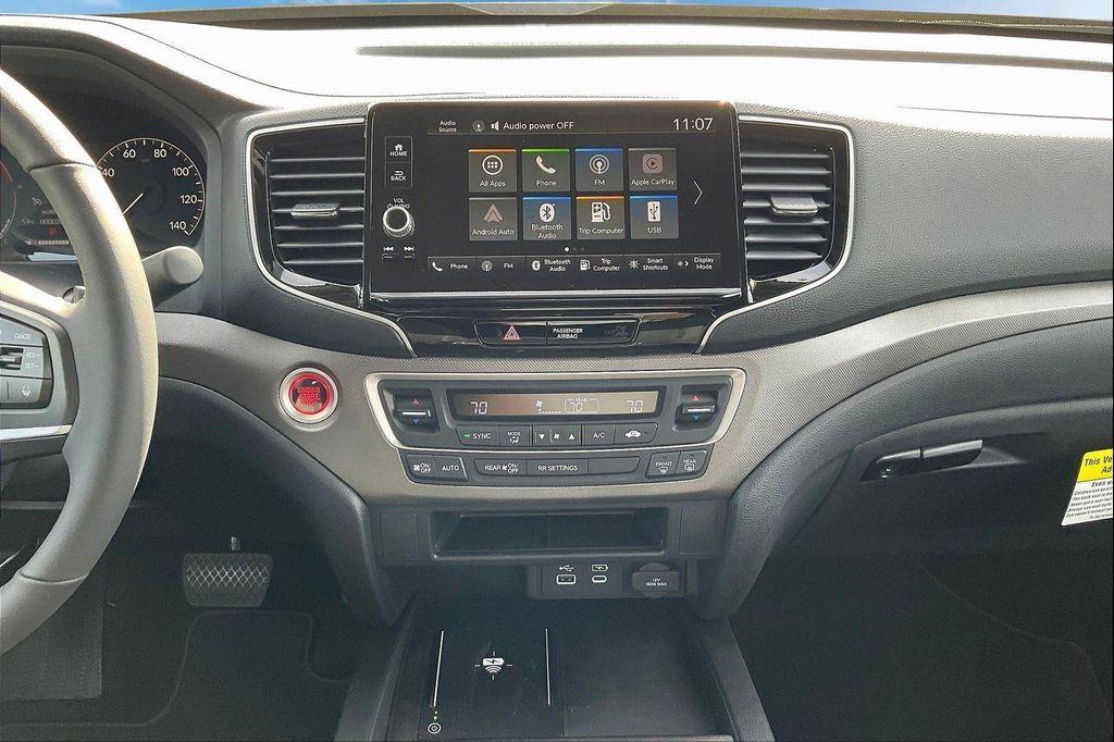 new 2025 Honda Ridgeline car, priced at $37,846