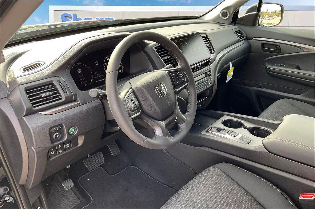 new 2025 Honda Ridgeline car, priced at $37,846