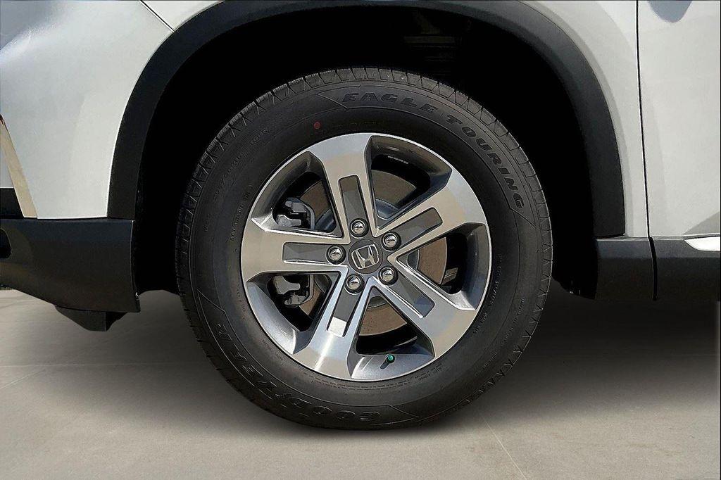 new 2025 Honda Pilot car, priced at $47,505