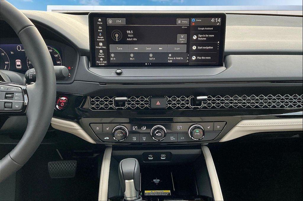 new 2025 Honda Accord Hybrid car, priced at $38,761