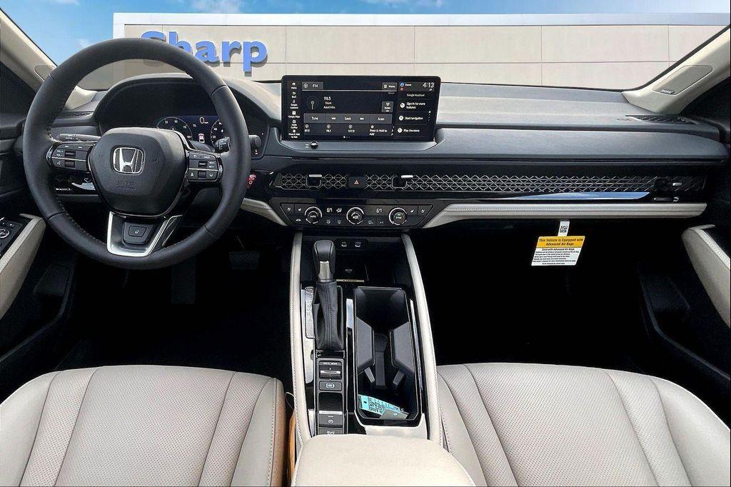 new 2025 Honda Accord Hybrid car, priced at $38,761