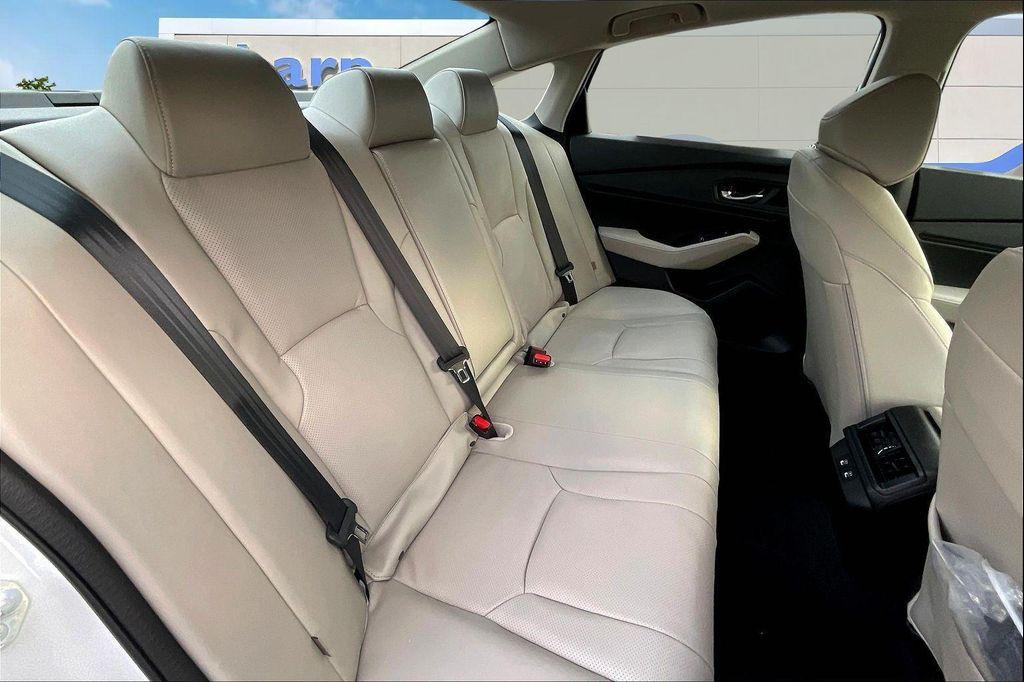 new 2025 Honda Accord Hybrid car, priced at $38,761