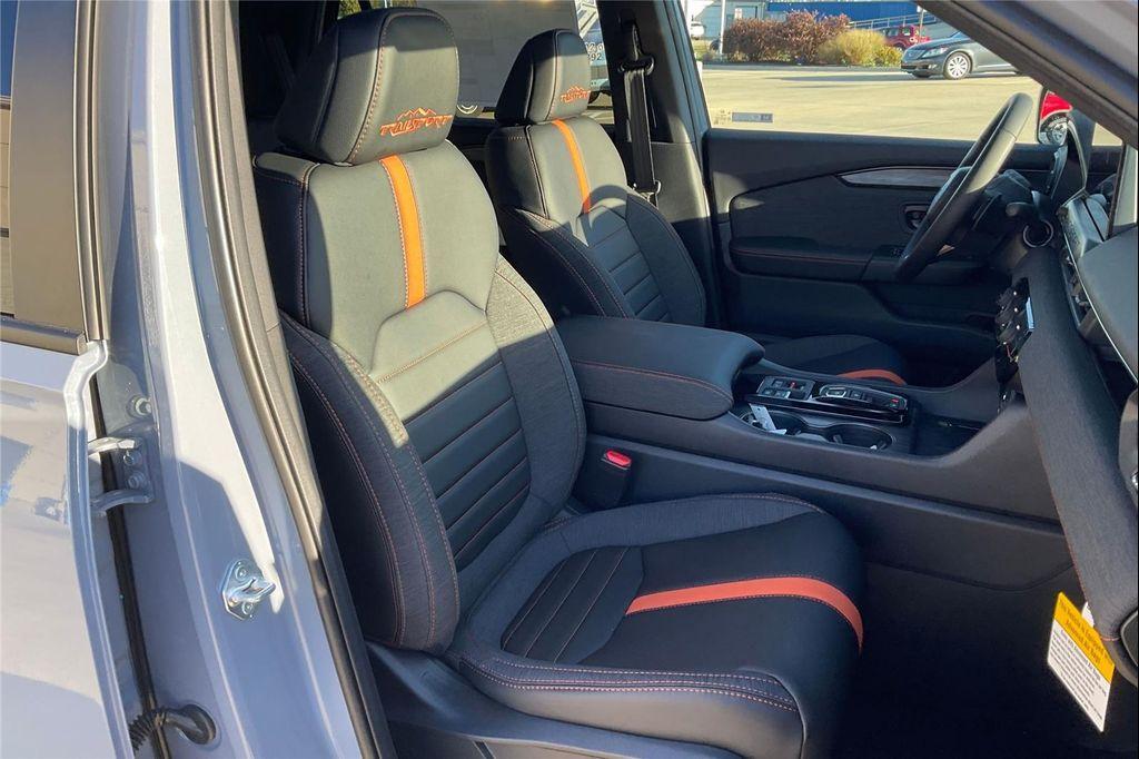 new 2026 Honda Passport car, priced at $49,702