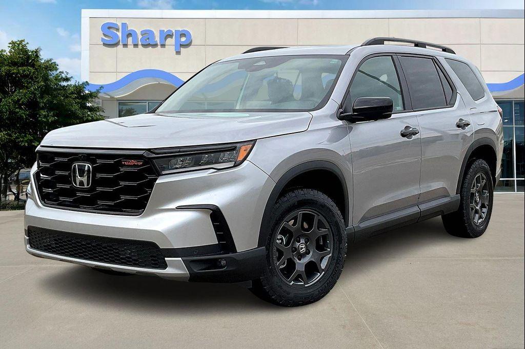 new 2025 Honda Pilot car, priced at $49,495