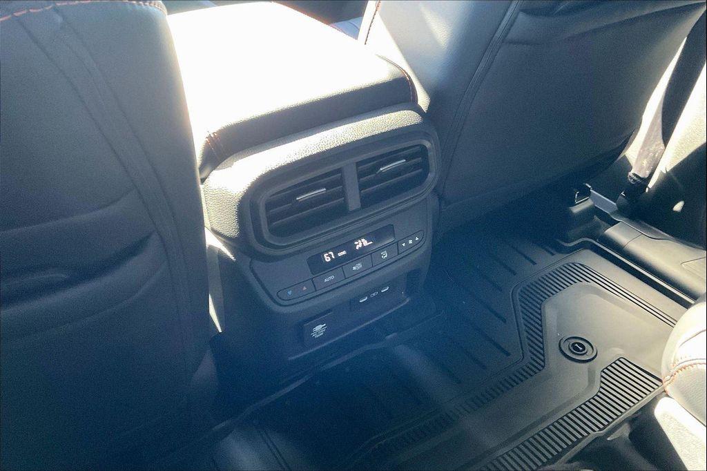 new 2025 Honda Pilot car, priced at $48,445