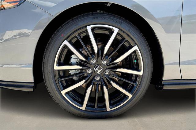 new 2025 Honda Accord Hybrid car, priced at $39,678