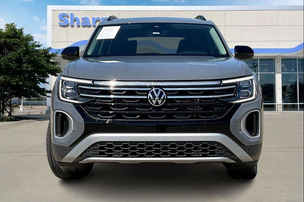used 2025 Volkswagen Atlas car, priced at $41,000
