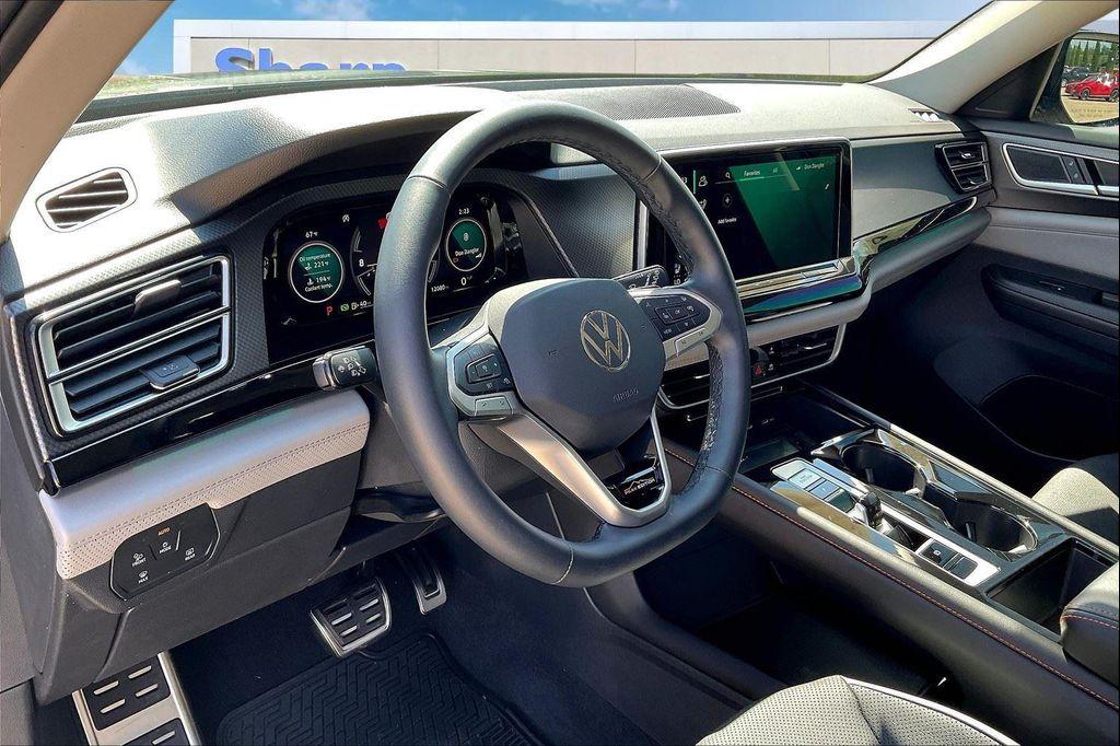 used 2025 Volkswagen Atlas car, priced at $41,000