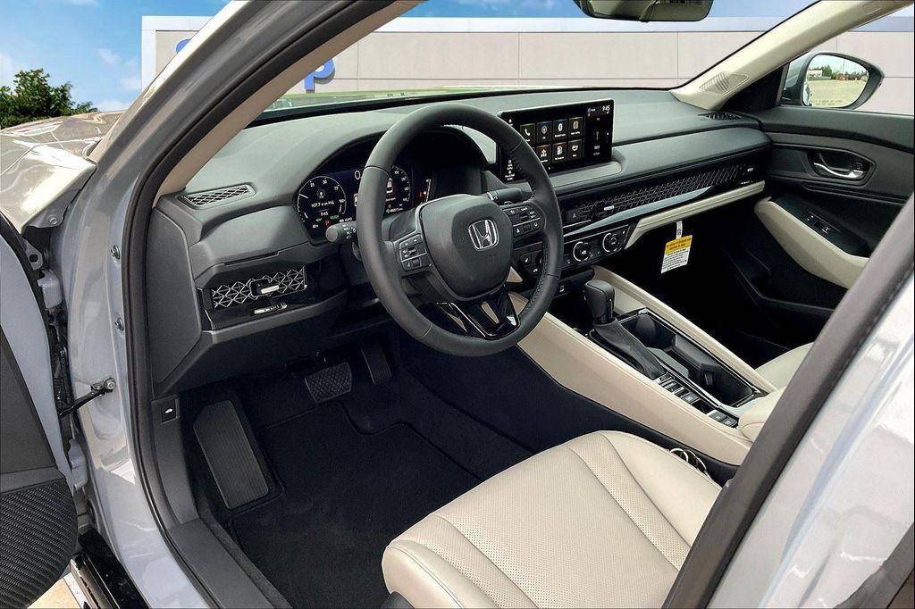 new 2025 Honda Accord Hybrid car, priced at $35,180