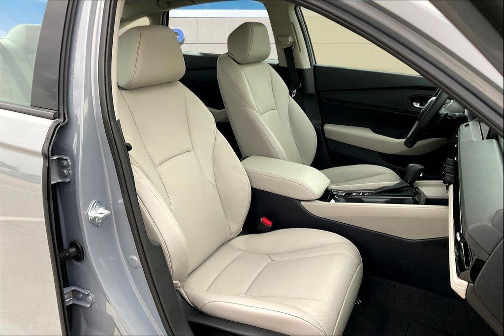 new 2025 Honda Accord Hybrid car, priced at $35,180