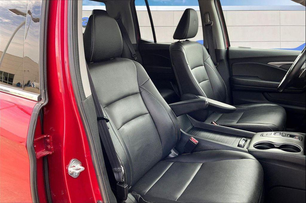 used 2022 Honda Ridgeline car, priced at $28,000