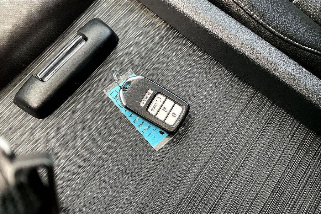 used 2022 Honda Ridgeline car, priced at $28,000