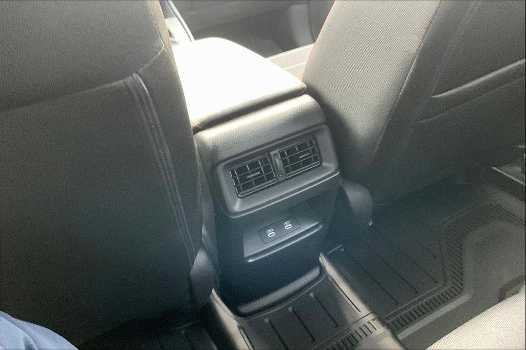 new 2026 Honda CR-V Hybrid car, priced at $39,231
