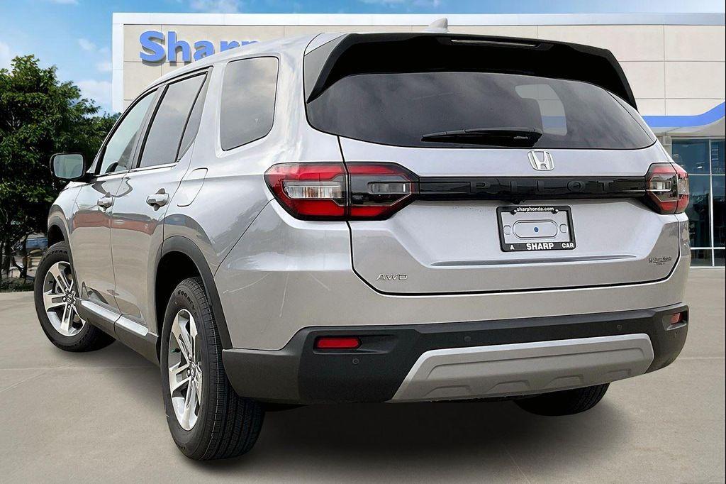 new 2025 Honda Pilot car, priced at $44,947