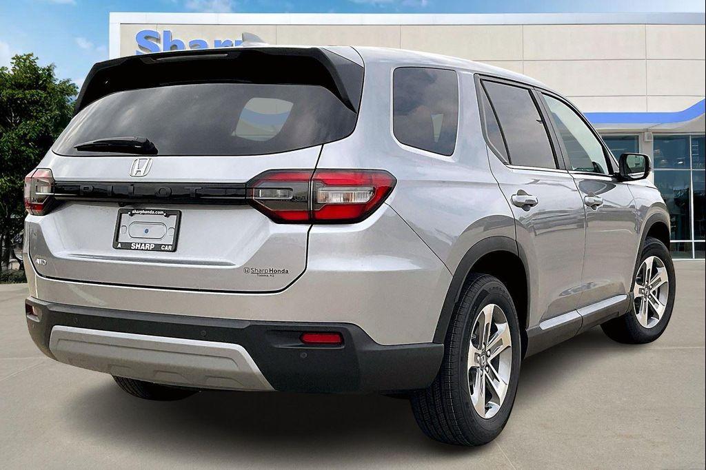 new 2025 Honda Pilot car, priced at $44,947
