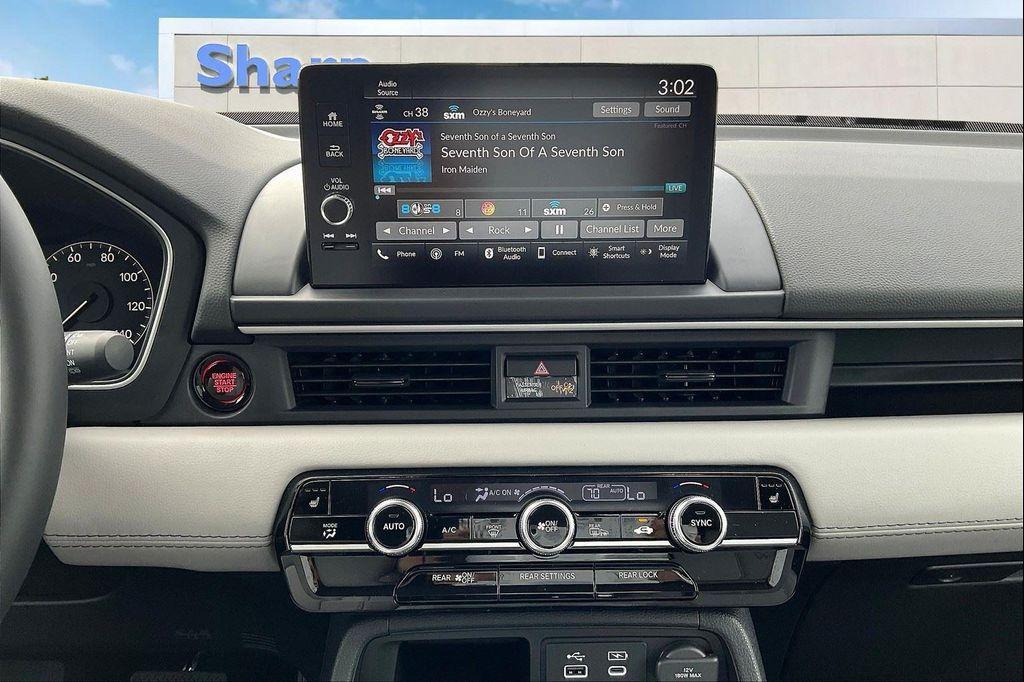 new 2025 Honda Pilot car, priced at $44,947