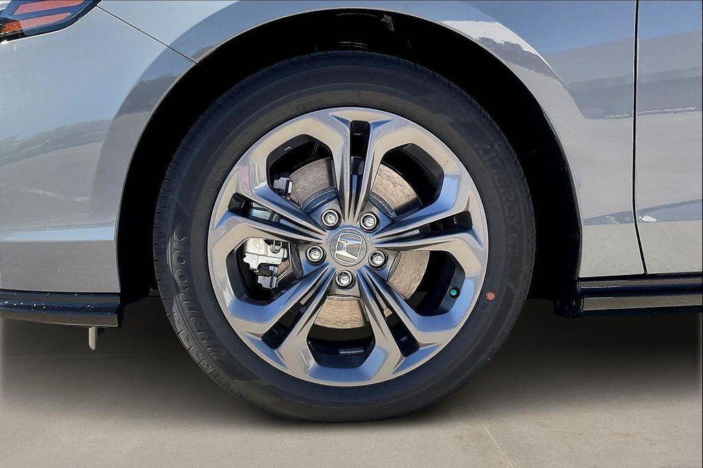 new 2025 Honda Accord Hybrid car, priced at $35,001