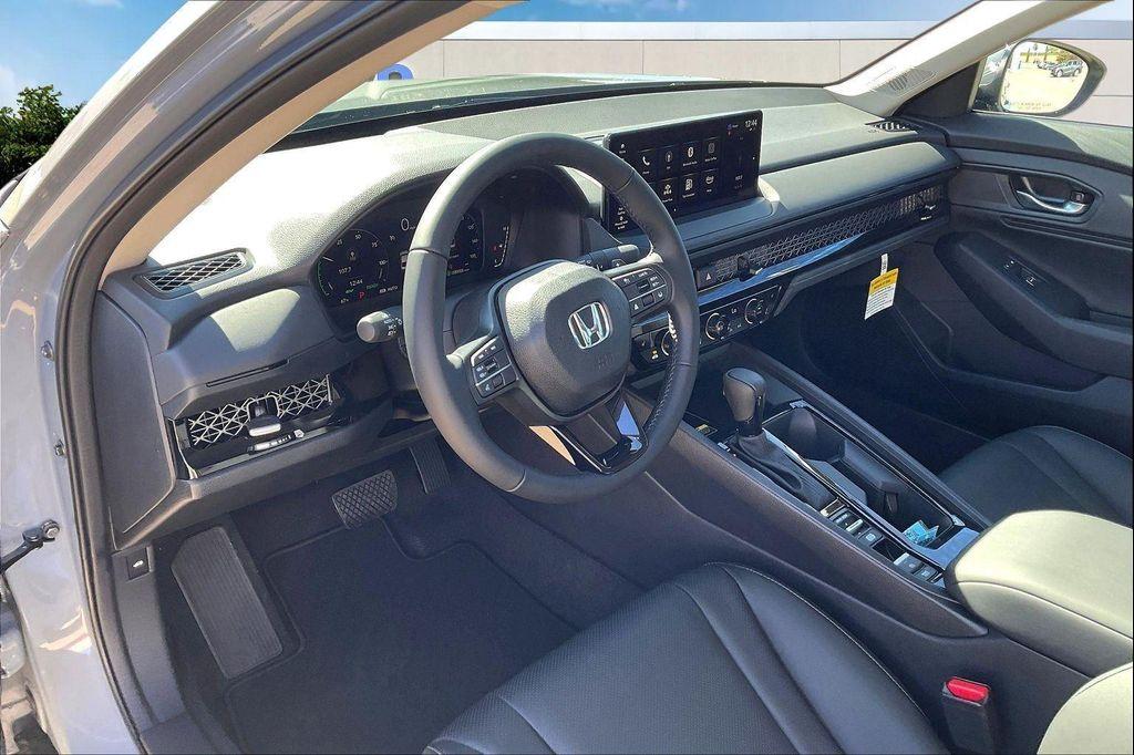 new 2025 Honda Accord Hybrid car, priced at $35,001