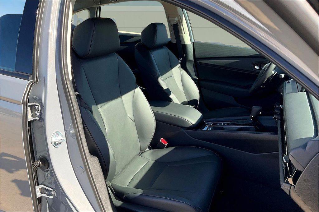 new 2025 Honda Accord Hybrid car, priced at $35,330
