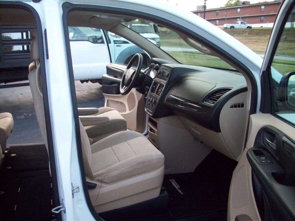 used 2014 Dodge Grand Caravan car, priced at $10,700