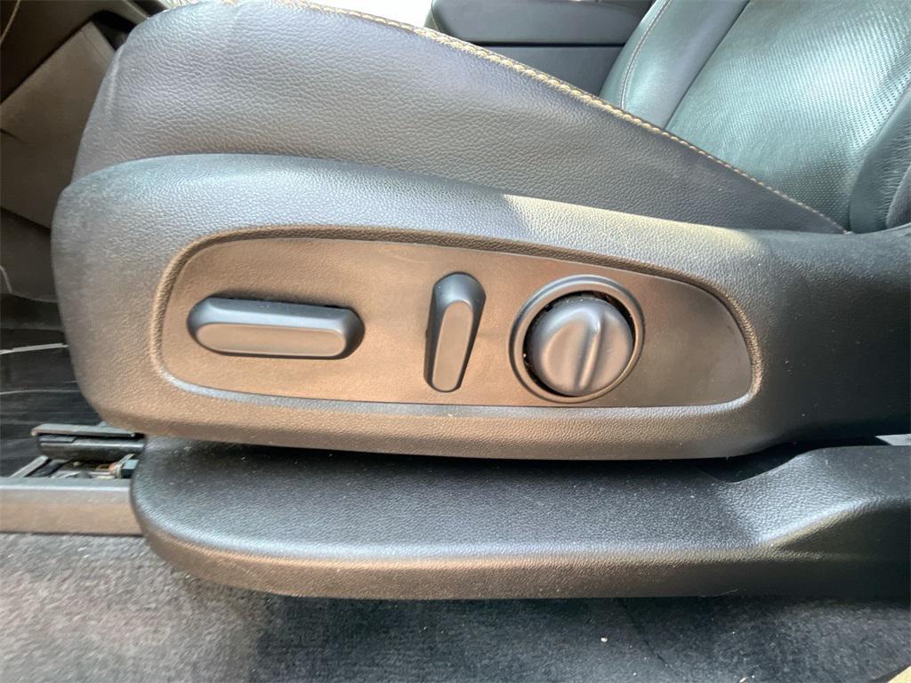used 2020 Chevrolet Traverse car, priced at $30,000