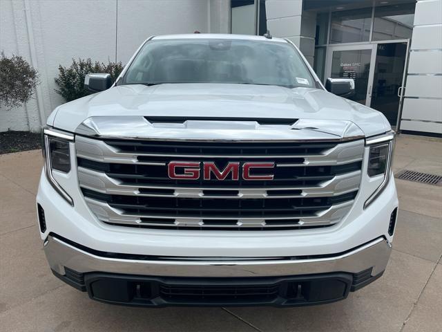 new 2025 GMC Sierra 1500 car, priced at $44,945