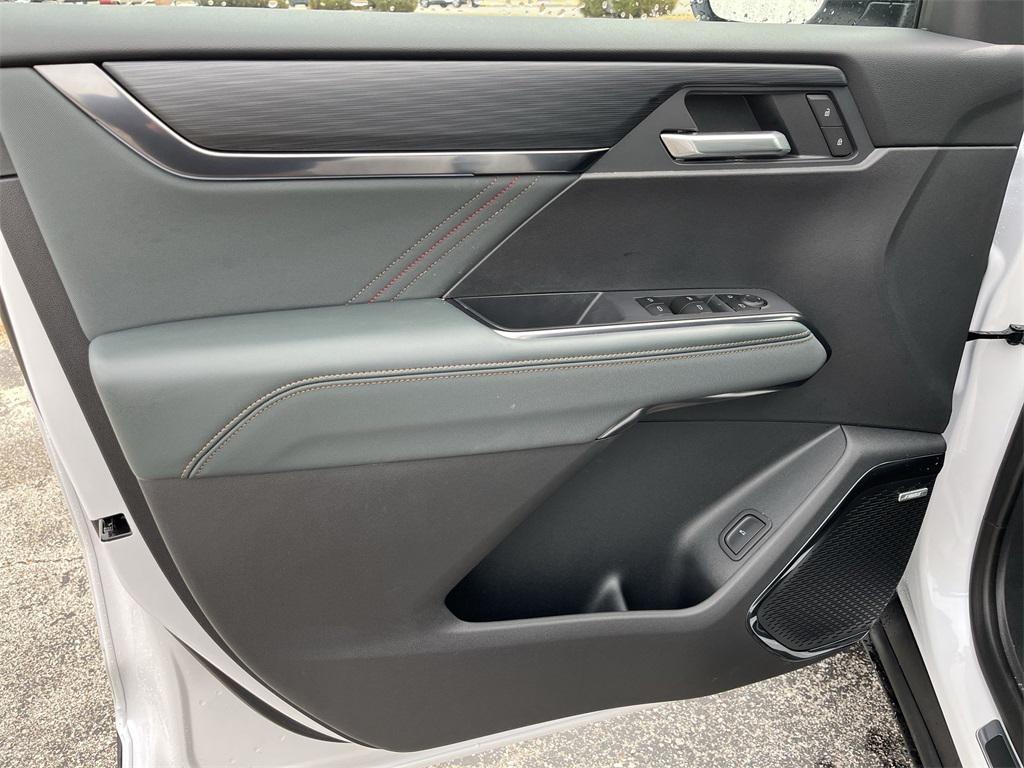 new 2025 GMC Acadia car, priced at $51,830