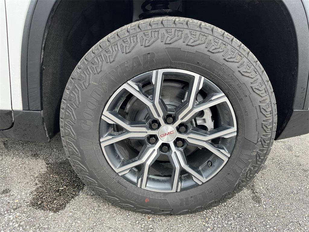 new 2025 GMC Acadia car, priced at $51,830