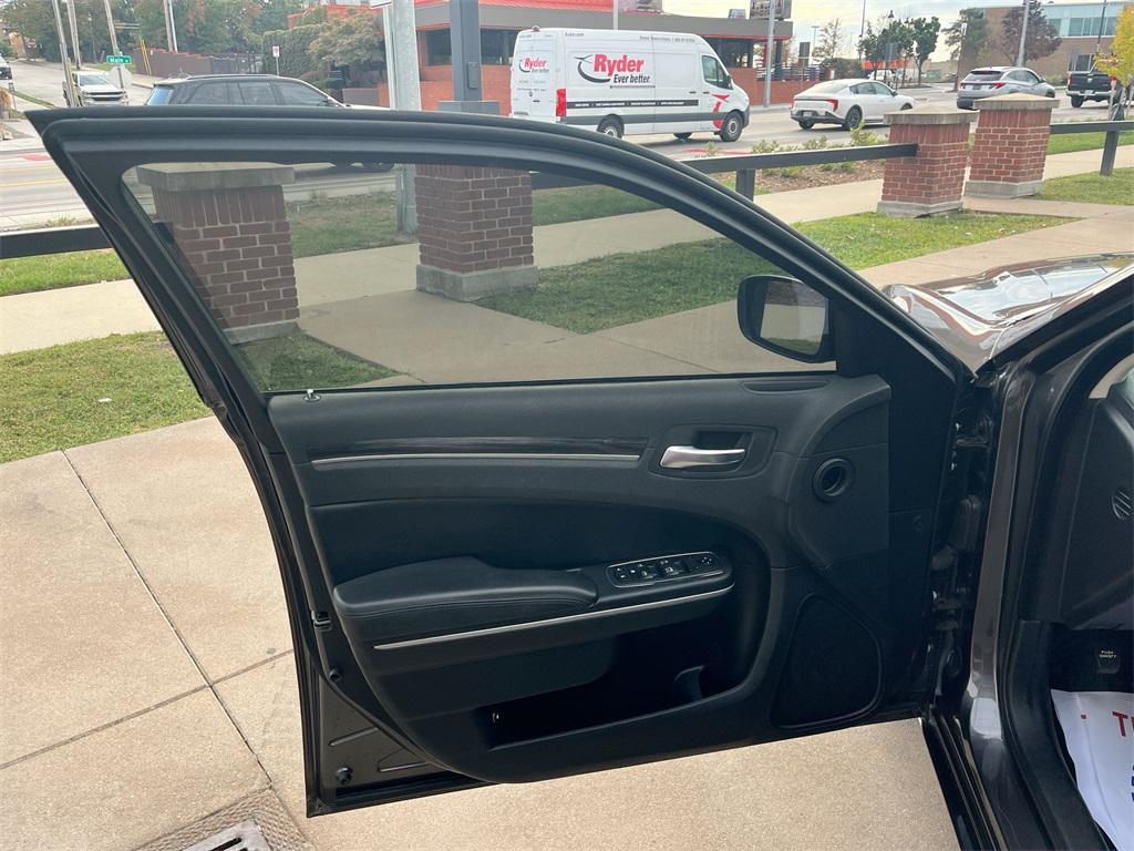 used 2019 Chrysler 300 car, priced at $16,800