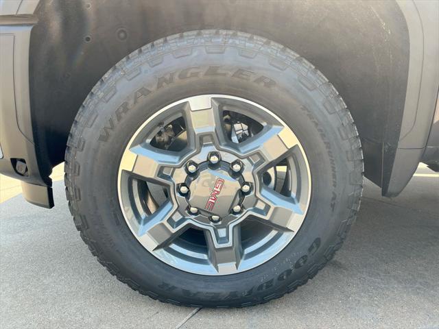 new 2025 GMC Sierra 2500 car, priced at $75,195