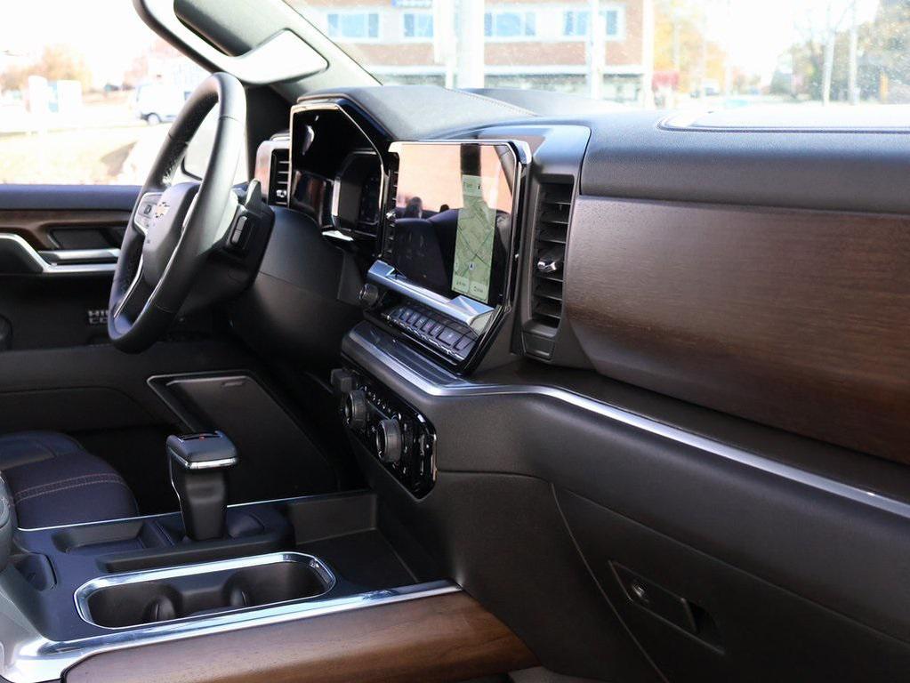 used 2025 Chevrolet Silverado 1500 car, priced at $60,000