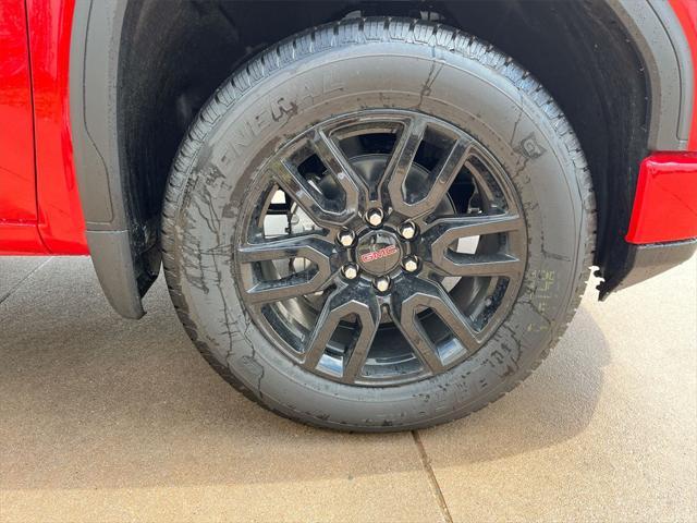 new 2025 GMC Sierra 1500 car, priced at $42,580