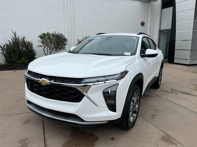 used 2025 Chevrolet Trax car, priced at $26,000