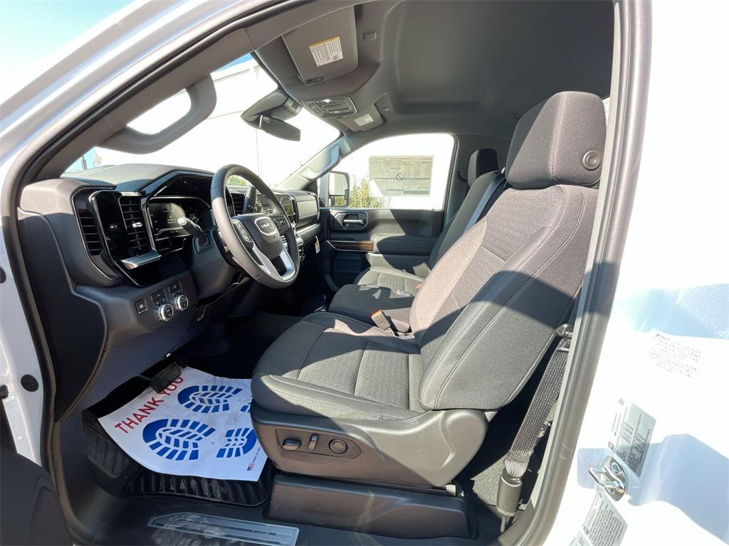 new 2025 GMC Sierra 2500 car, priced at $54,375