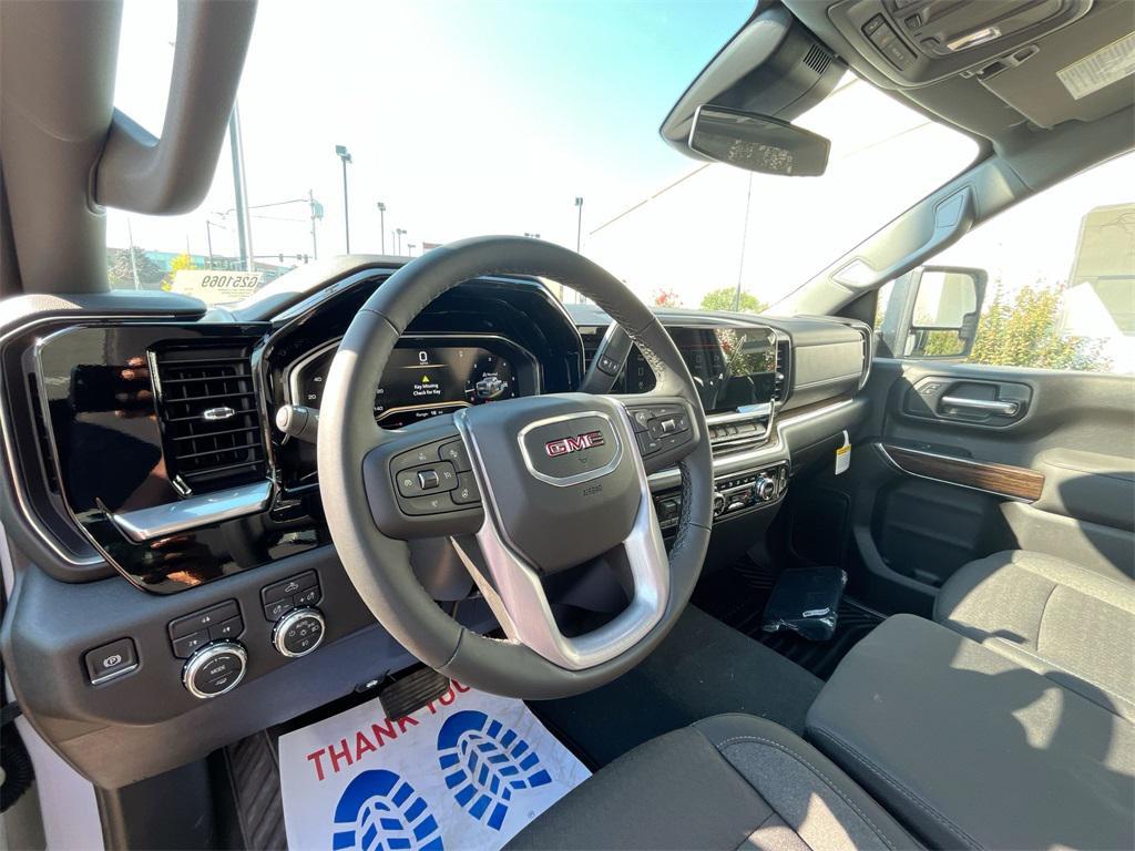 new 2025 GMC Sierra 2500 car, priced at $54,375