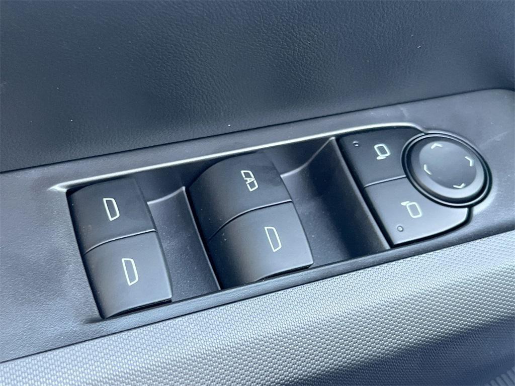 new 2025 GMC Canyon car, priced at $41,520