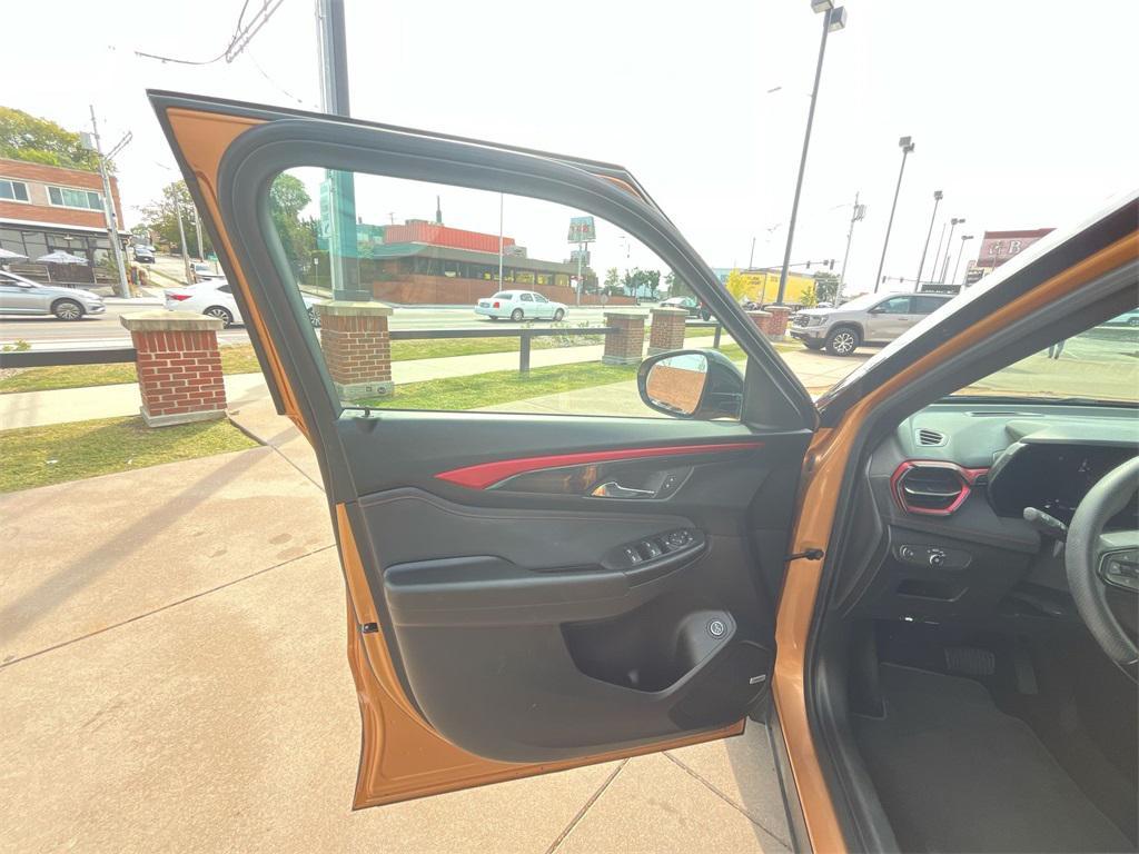 used 2024 Chevrolet TrailBlazer car, priced at $27,000
